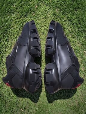 DS Prada Cloudbust Thunder Knit Sneakers - Black - Size 10 - 2EG293 - Authentic